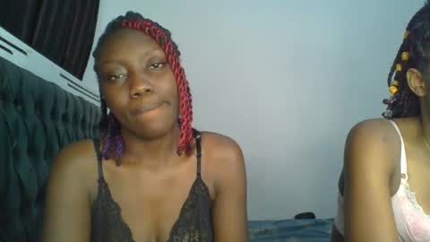 Snapshot of chocobear22 chatting on 14, 11, 2025 chocobear22 online show from 14, 11, 2025