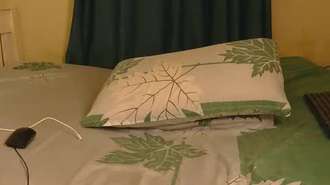 chocolate_candiee online show from 1, 3, 2026