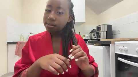 Snapshot of chocolatebunnycakez chatting on 5, 2, 2026 chocolatebunnycakez online show from 5, 2, 2026