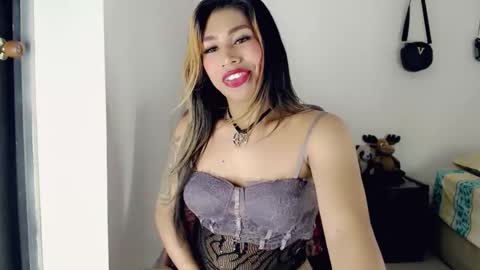 chocolatetriplex online show from 8, 9, 2025