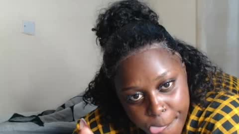 Snapshot of chocomelano_ chatting on 25, 5, 2026 chocomelano_ online show from 25, 5, 2026