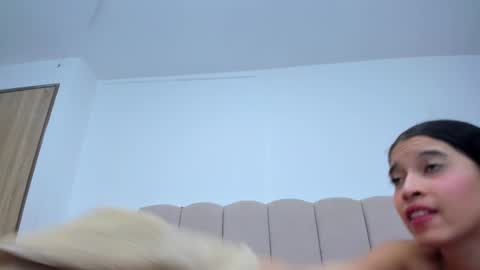 Snapshot of choeandbritany chatting on 26, 9, 2025 ChoeANDbritany online show from 26, 9, 2025