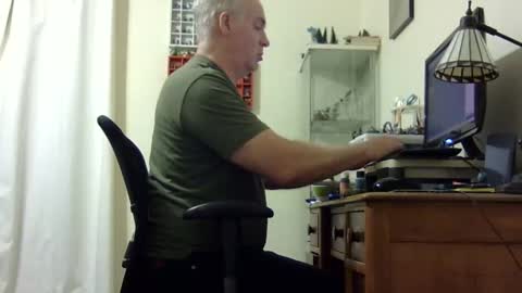 chris2002b online show from 8, 1, 2025