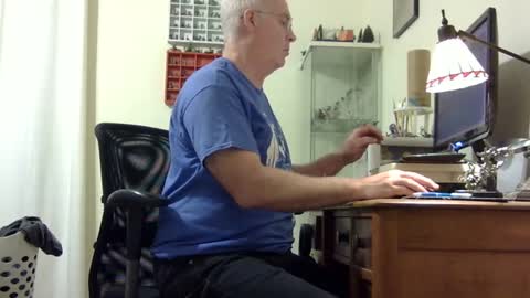 chris2002b online show from 7, 10, 2025