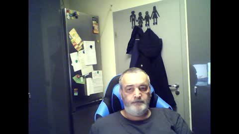 Snapshot of chris250268 chatting on 7, 6, 2026 Chris online show from 7, 6, 2026