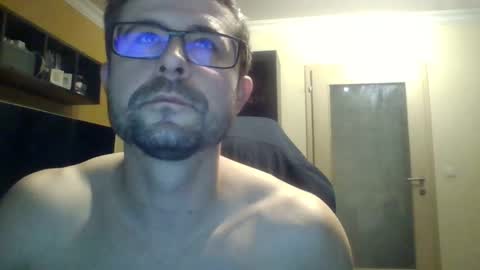 chris_cum4u online show from 23, 12, 2024