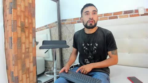 chris_kizz online show from 30, 12, 2024