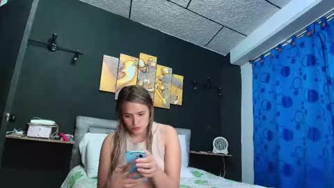 Snapshot of chris_sharon2023 chatting on 16, 11, 2025 Yarixa online show from 16, 11, 2025