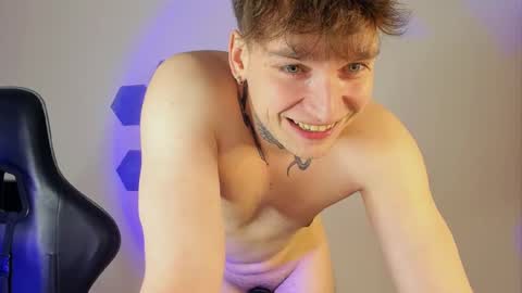 Snapshot of chris_tyson chatting on 4, 3, 2025 Chris Tyson online show from 4, 3, 2025
