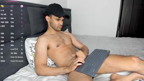 Snapshot of chrisandrew_ chatting on 13, 1, 2025 Im Chirs IM MODEL INDEPENDT online show from 13, 1, 2025