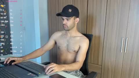 Snapshot of chrisandrew_ chatting on 15, 1, 2025 Im Chirs IM MODEL INDEPENDT online show from 15, 1, 2025