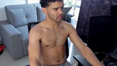 Snapshot of chrisandrew_ chatting on 18, 2, 2025 Im Chirs IM MODEL INDEPENDT online show from 18, 2, 2025
