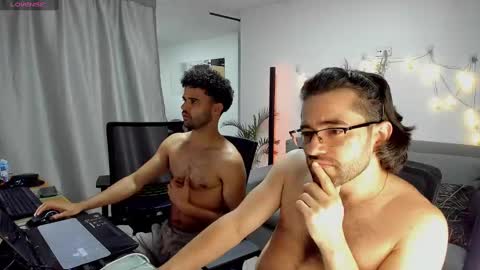 Snapshot of chrisandrew_ chatting on 22, 2, 2025 Im Chirs IM MODEL INDEPENDT online show from 22, 2, 2025