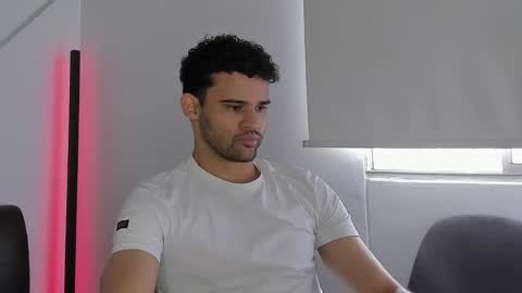 Snapshot of chrisandrew_ chatting on 6, 10, 2025 Im Chirs IM MODEL INDEPENDT online show from 6, 10, 2025