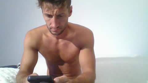 Snapshot of chrisaron chatting on 28, 9, 2025 chrisaron online show from 28, 9, 2025