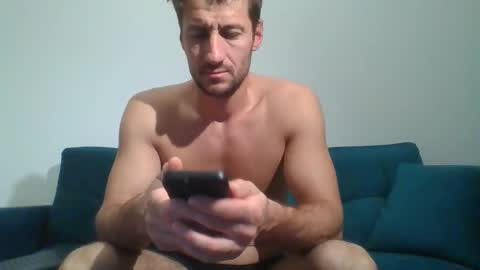 Snapshot of chrisaron chatting on 20, 11, 2025 chrisaron online show from 20, 11, 2025