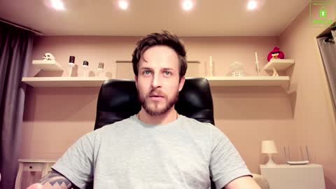 Snapshot of chriscarrey chatting on 28, 1, 2025 Chris online show from 28, 1, 2025