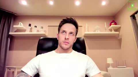 Snapshot of chriscarrey chatting on 13, 2, 2025 Chris online show from 13, 2, 2025