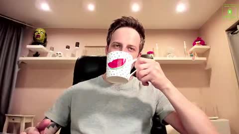 Snapshot of chriscarrey chatting on 18, 6, 2026 Chris online show from 18, 6, 2026