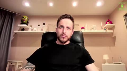 Snapshot of chriscarrey chatting on 24, 7, 2026 Chris online show from 24, 7, 2026