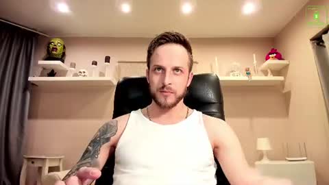 Snapshot of chriscarrey chatting on 28, 7, 2026 Chris online show from 28, 7, 2026