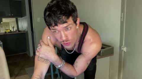 Snapshot of chriscool93 chatting on 3, 1, 2025 Content creator artist online show from 3, 1, 2025