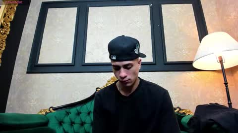 Chris online show from 28, 10, 2025