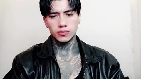 Snapshot of chriss_opp chatting on 11, 9, 2025 CHRIS  INDEPENT MODEL online show from 11, 9, 2025