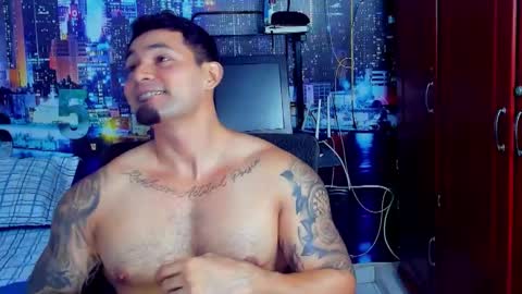 Chriss Stewart online show from 8, 11, 2025