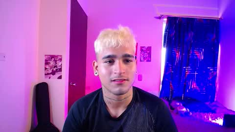 Christian Wang online show from 7, 3, 2026