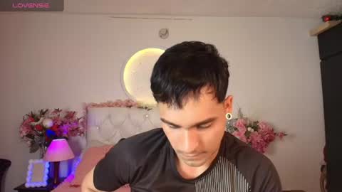 Snapshot of chriss_wg_ chatting on 13, 7, 2026 Christian Wang online show from 13, 7, 2026