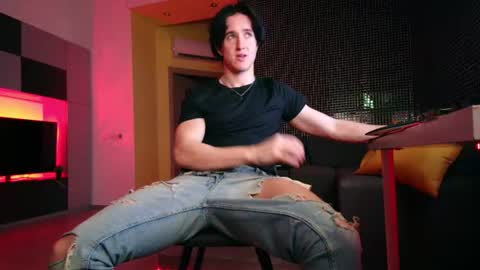 UPVOTE ME ------  ILL DO SOMETHING FOR FREE online show from 5, 7, 2026