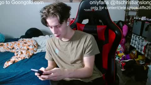 Snapshot of christianslong chatting on 15, 11, 2025 christianslong online show from 15, 11, 2025