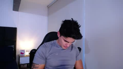Snapshot of christianvalenzia chatting on 17, 1, 2025 Christian online show from 17, 1, 2025