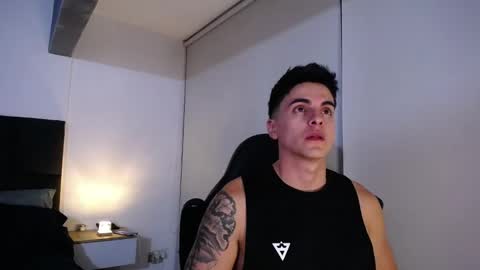 Snapshot of christianvalenzia chatting on 8, 10, 2025 Christian online show from 8, 10, 2025