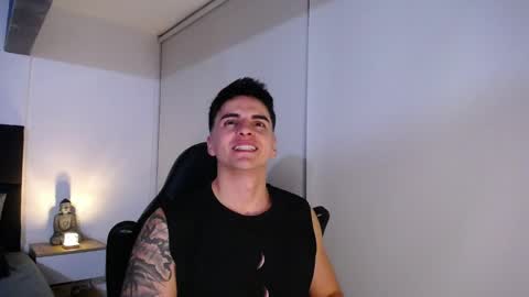 Snapshot of christianvalenzia chatting on 15, 10, 2025 Christian online show from 15, 10, 2025