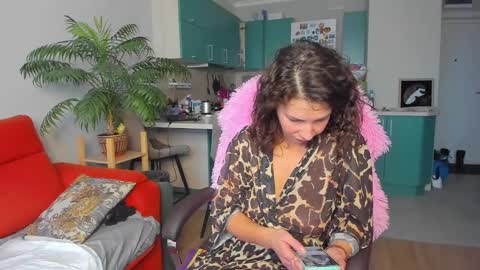 Chris online show from 13, 2, 2025