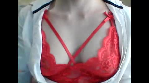christine40211 online show from 8, 3, 2025