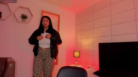 Christine  online show from 15, 12, 2025