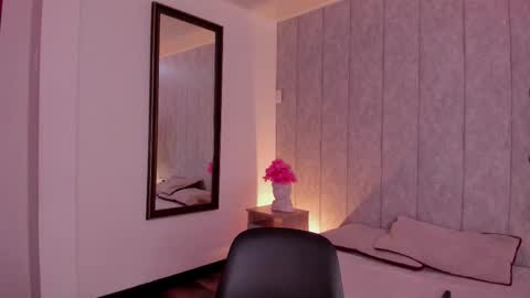 Snapshot of christine_harper chatting on 18, 2, 2026 Christine online show from 18, 2, 2026