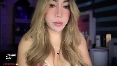 Snapshot of christinee_star chatting on 18, 9, 2025 christine online show from 18, 9, 2025