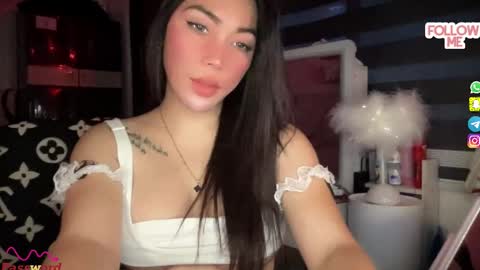 Snapshot of christinee_star chatting on 17, 11, 2025 christine online show from 17, 11, 2025