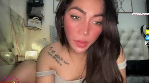 Snapshot of christinee_star chatting on 21, 11, 2025 christine online show from 21, 11, 2025