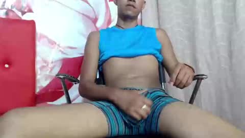 Snapshot of christofer_daddy chatting on 3, 1, 2025 CHRISTOFER online show from 3, 1, 2025