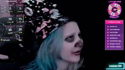 christyw3b online show from 12, 11, 2025