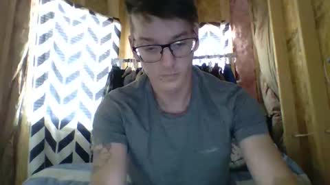 Snapshot of chrisvibess chatting on 17, 5, 2026 chrisvibess online show from 17, 5, 2026
