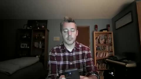 chrisw8121 online show from 17, 2, 2026