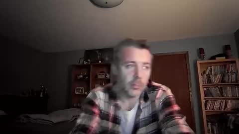 Snapshot of chrisw8121670385 chatting on 4, 3, 2026 Chris online show from 4, 3, 2026