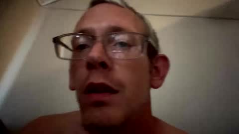 Snapshot of chriswells062590 chatting on 19, 4, 2026 chriswells062590 online show from 19, 4, 2026