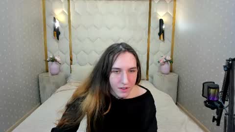Snapshot of chrisybev chatting on 23, 6, 2026 chrisybev online show from 23, 6, 2026